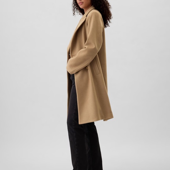 Brand New Beautiful Camel Long Topcoat - Picture 13 of 15